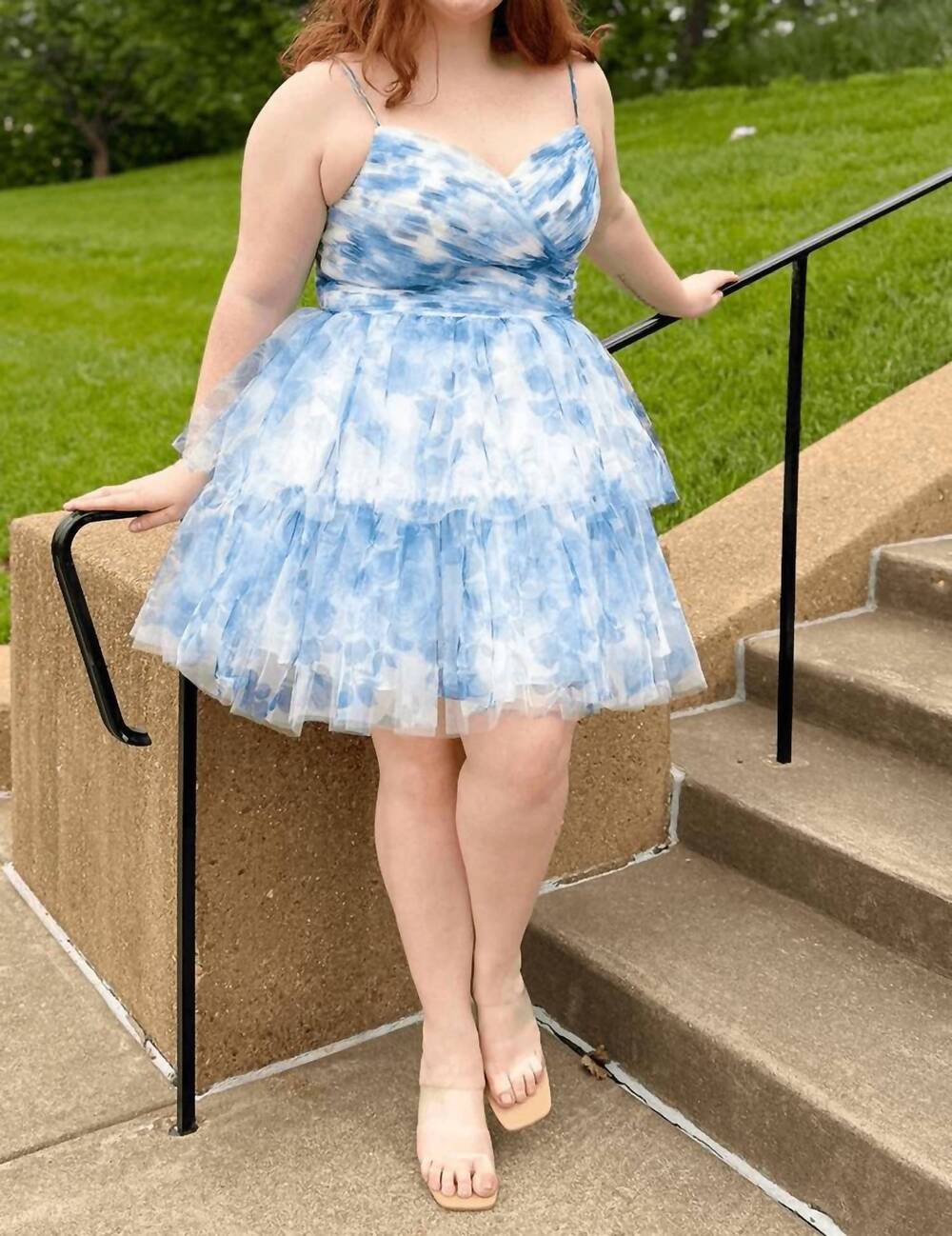 NEW SYDNEY'S CLOSET tiered tulle short party dress in blue floral